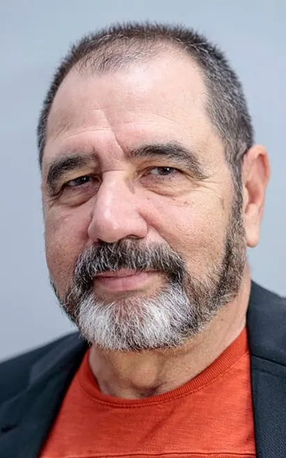 Carlos Cruz