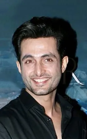 Aadil Khan