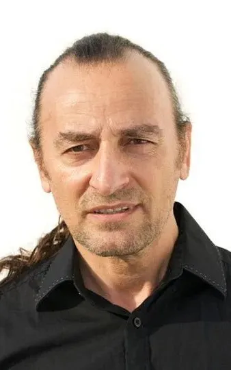 Piotr Baumann