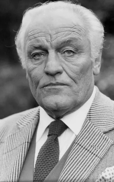 Charles Gray