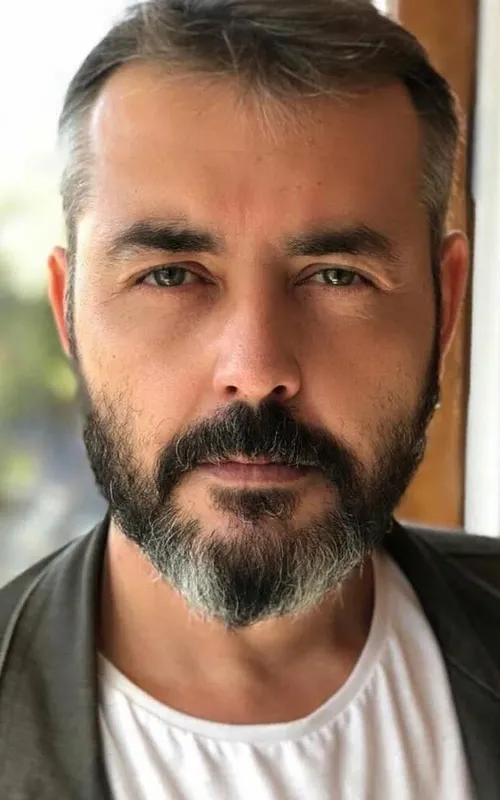 Fahri Öztezcan