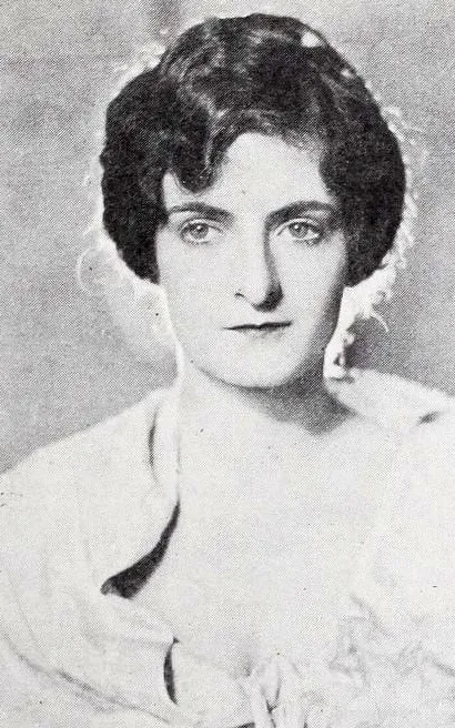 Maxine Elliott Hicks