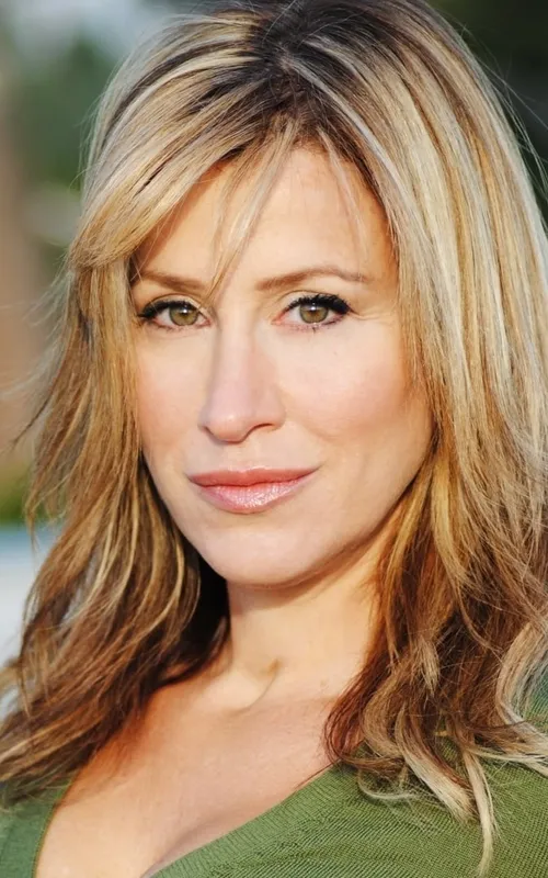 Lisa Ann Walter