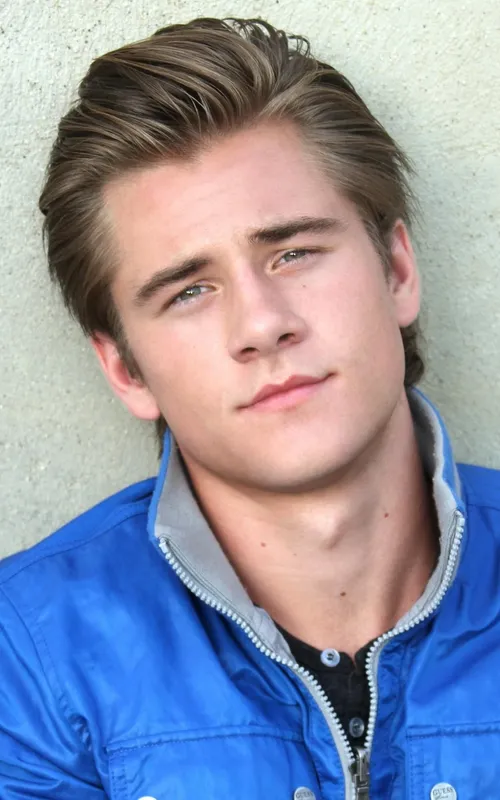 Luke Benward