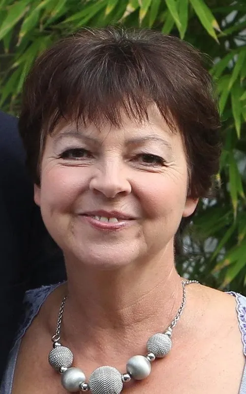 Tessa Peake-Jones