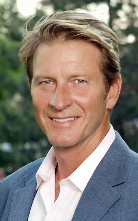 Brett Cullen