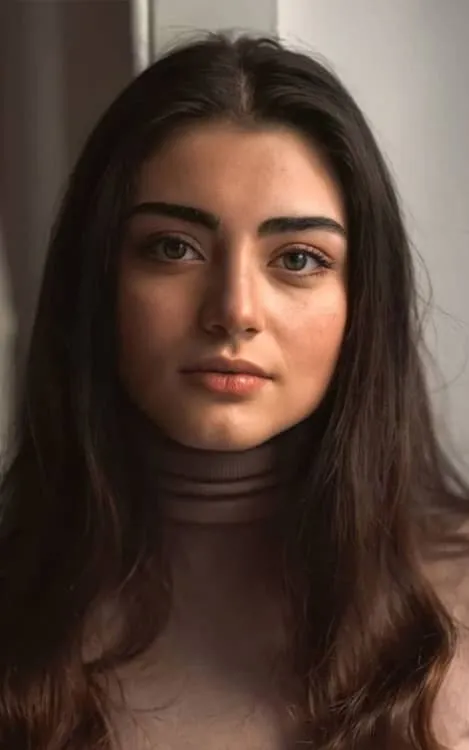 Özge Törer