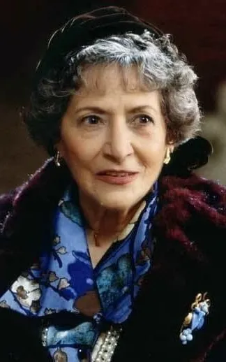 María Elena Flores