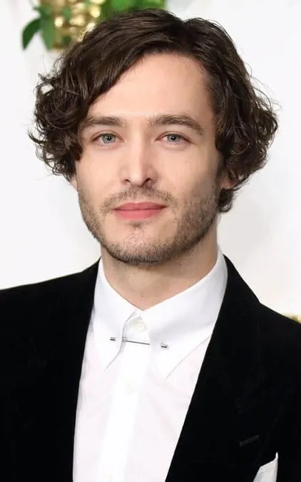 Alexander Vlahos