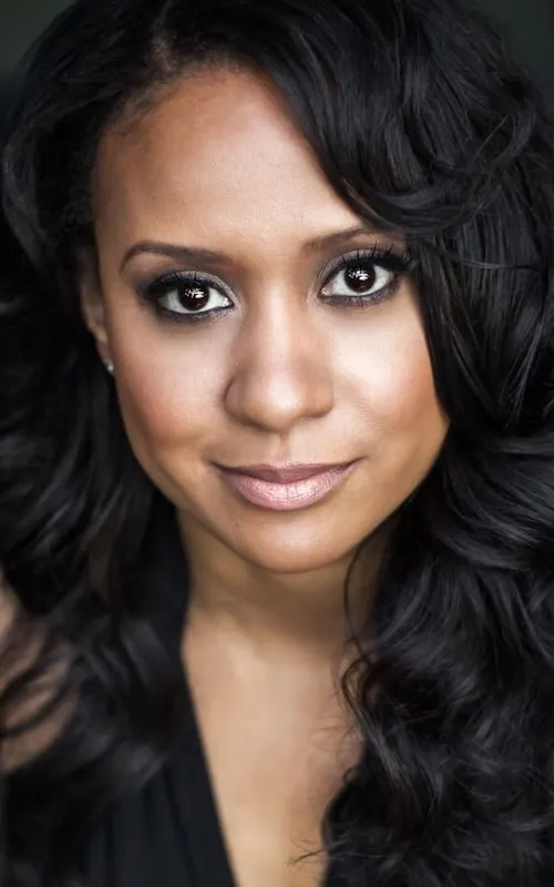 Tracie Thoms