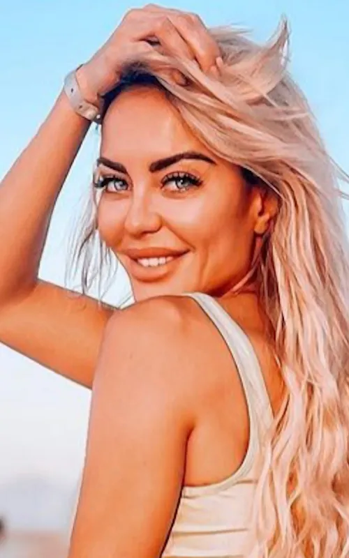 Elena Morali