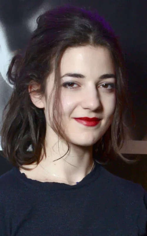 Esther Garrel