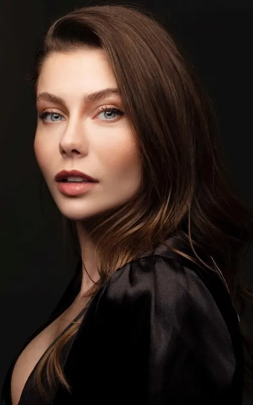 Aylin Veziroğlu