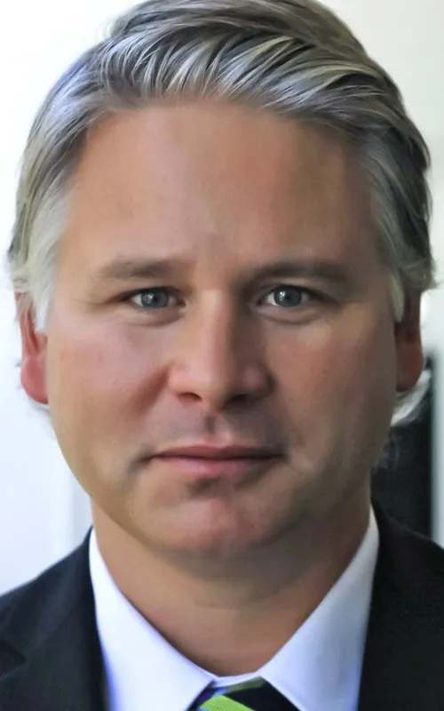 Warren Ostergard