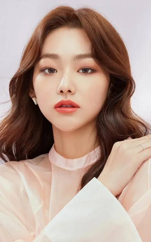 Kang Mi-na