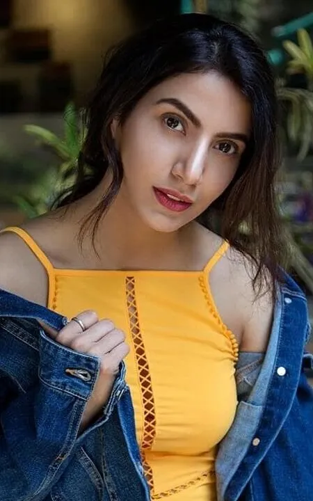 Arya Poorti