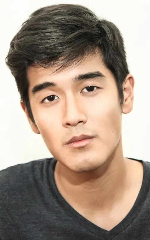 Nathan Hartono