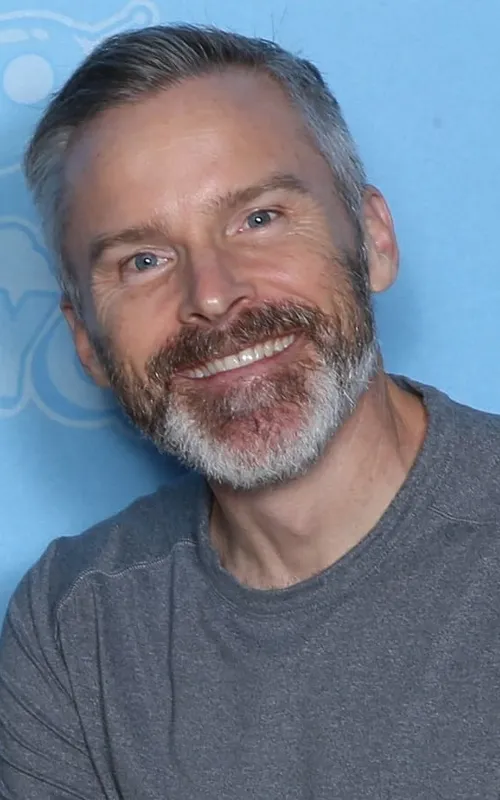 Roger Craig Smith