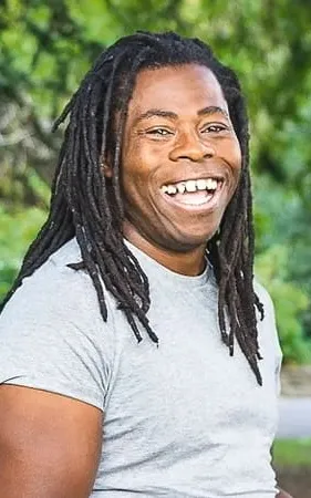 Ade Adepitan