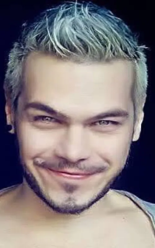 Henrique Mello
