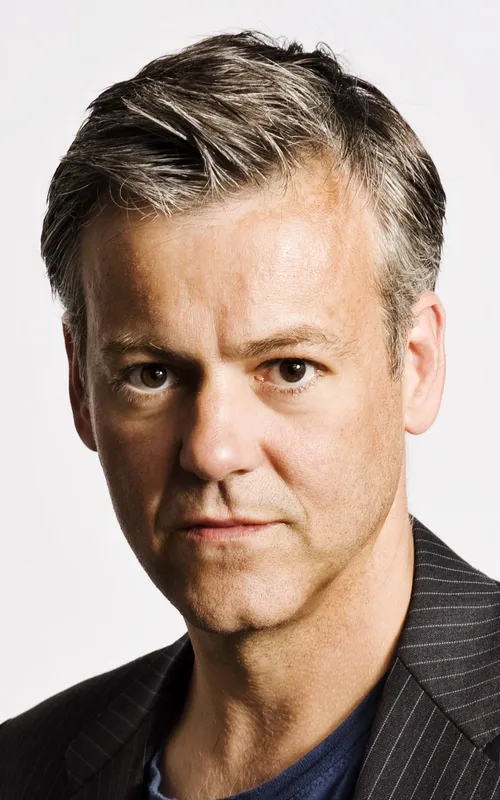 Rupert Graves