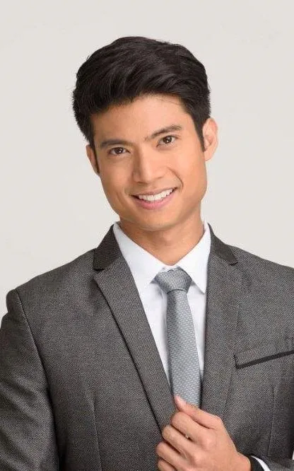 Mikael Daez