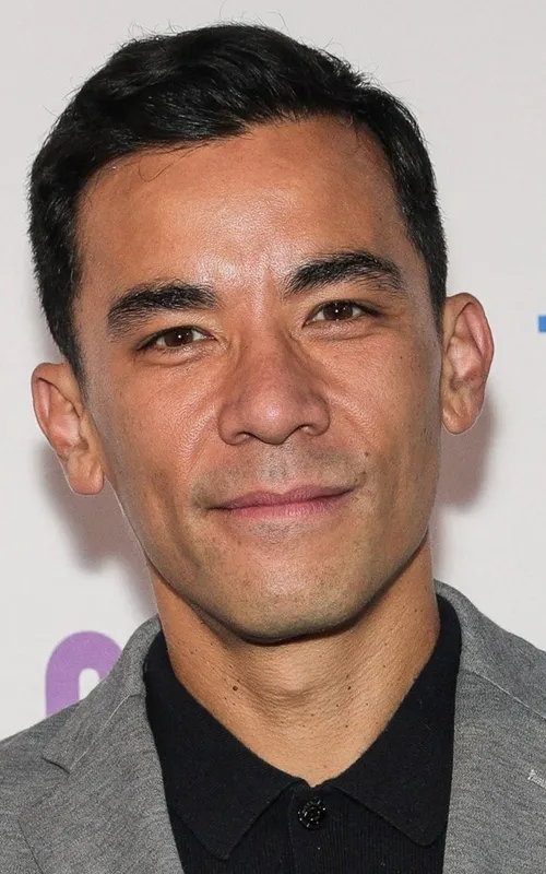 Conrad Ricamora