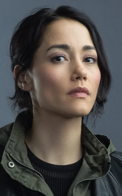 Sandrine Holt