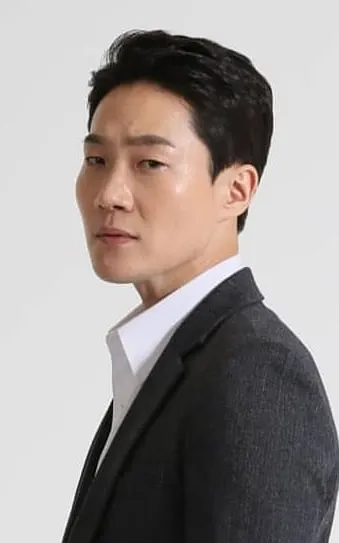 Kang Jun-seok