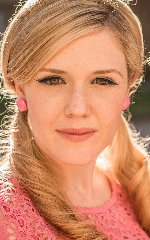 Harriet Dyer