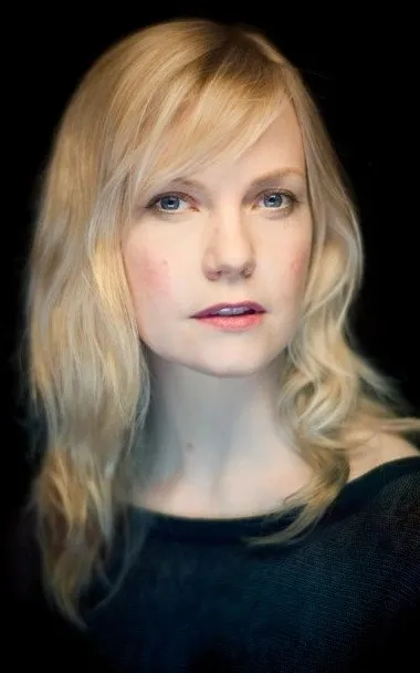 Laura Harris
