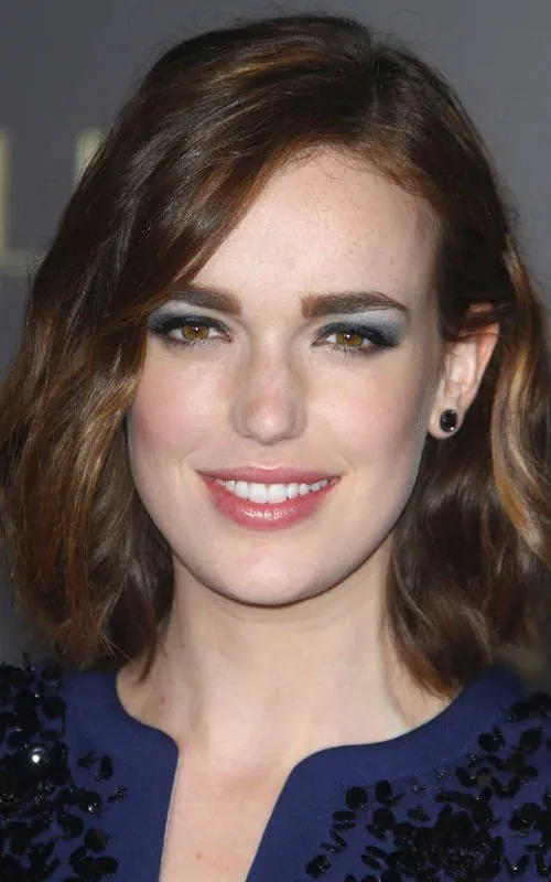 Elizabeth Henstridge