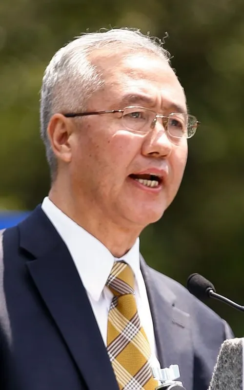 Zhiyuan Wang