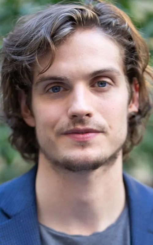 Daniel Sharman