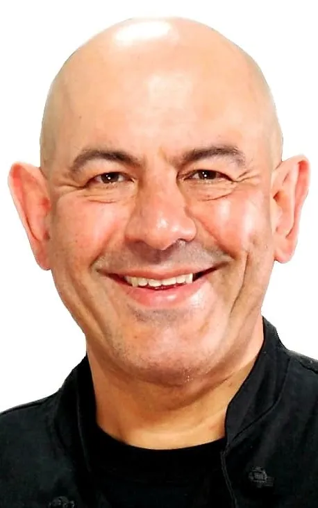 Simon Majumdar