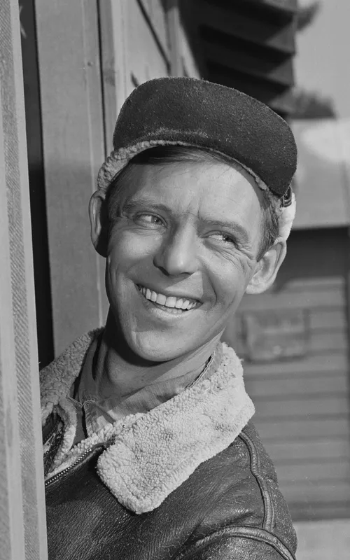 Larry Hovis