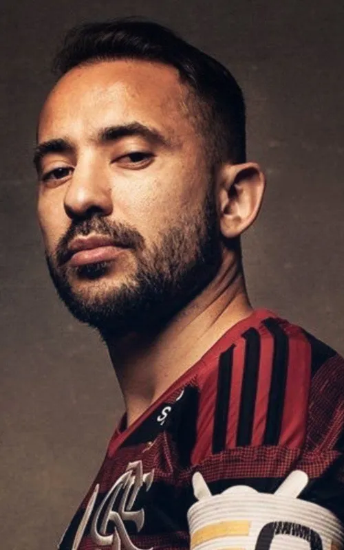 Everton Ribeiro