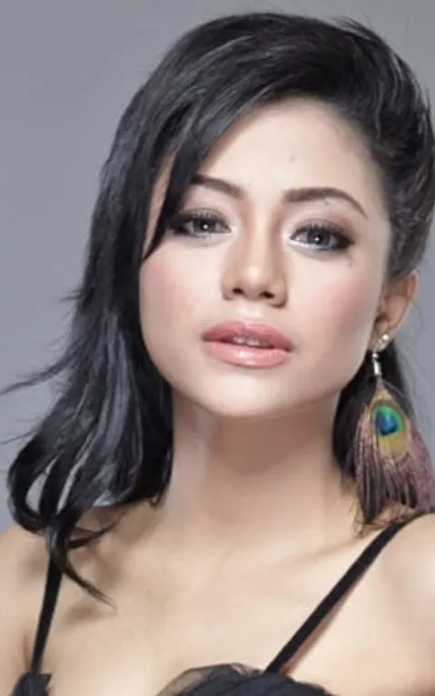 Farah Zubir