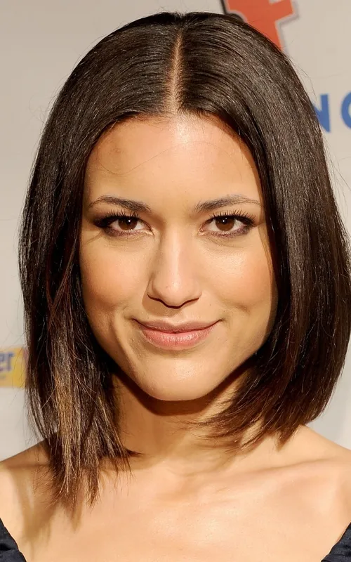 Julia Jones