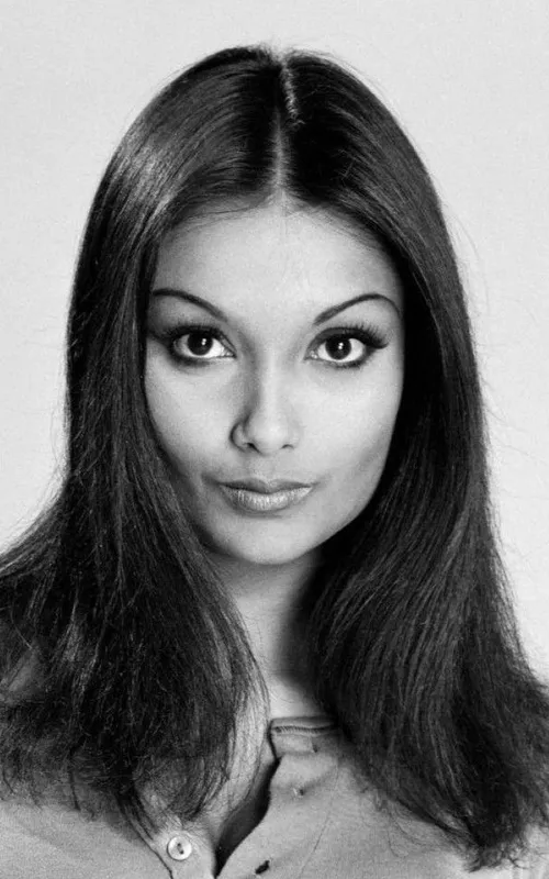 Shakira Caine