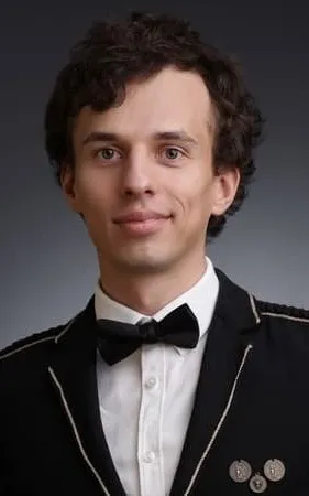 Dmitriy Savyanenko