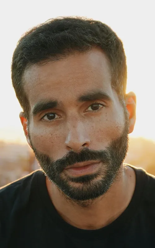 Naby Dakhli