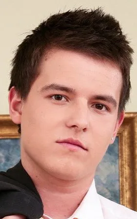 Nicolas Teen