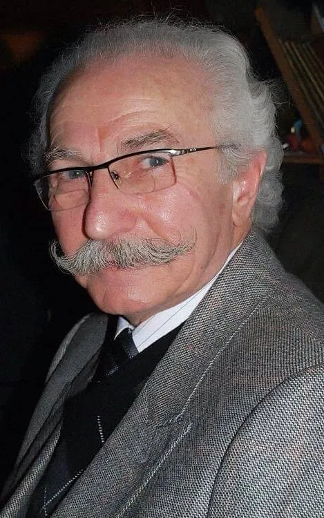 Hosam Tahsin Bek