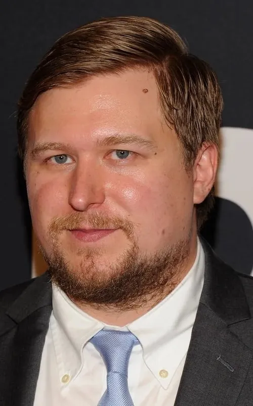 Michael Chernus