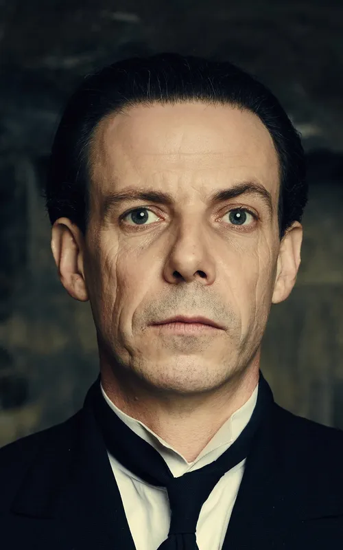 Noah Taylor