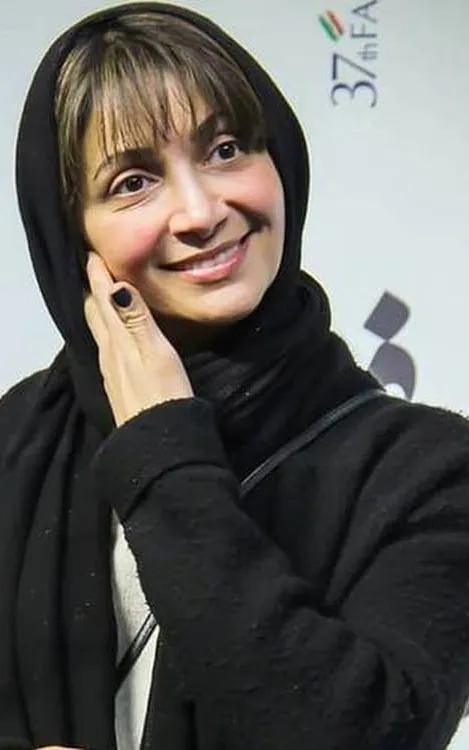 Niloufar Khosh Kholgh