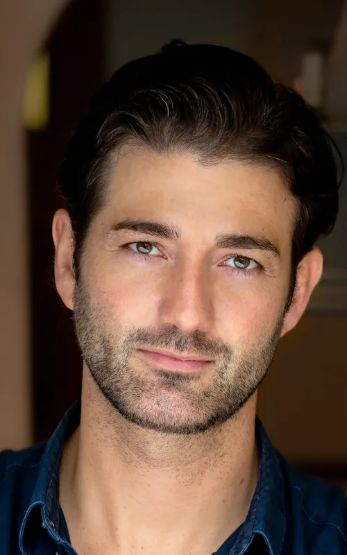 Oliver Tompsett