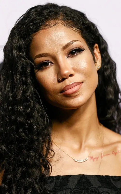 Jhené Aiko