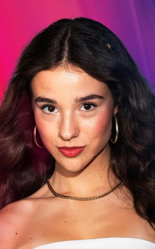 Cristina Lora